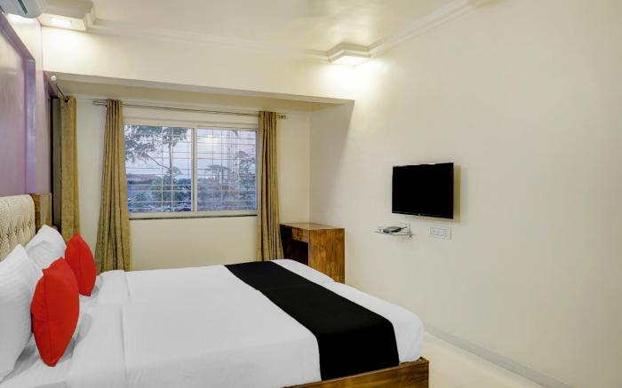 Hotel O Kohinoor Residency