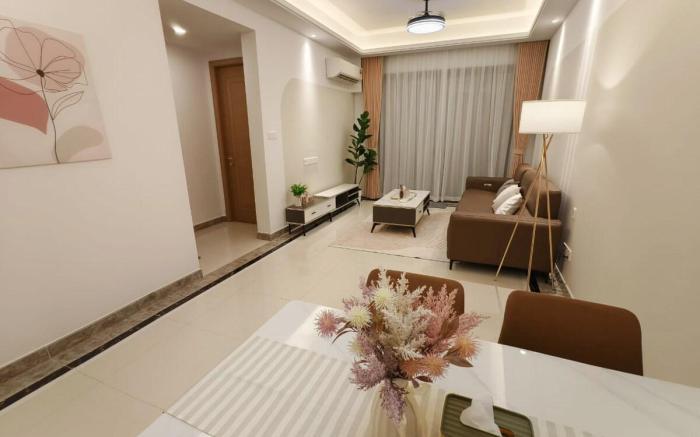 R&F Sea View 2BR New Luxury Design 1CP Netflx 5pax