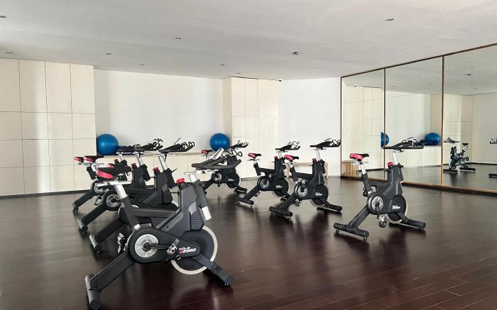 【R&F】NearSG/CIQ Link Bridge/Mall (Studio1B) 4pax