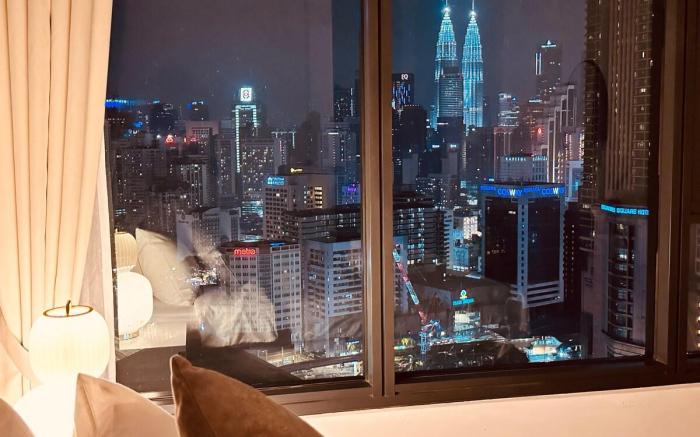 The modern 2BR with klcc,kl tower and PNB 118 view