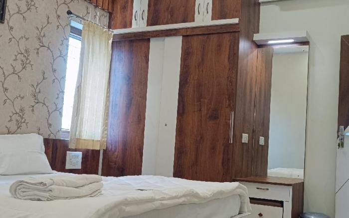 Cascade Villa Spacious 5BHK Luxury  Villa