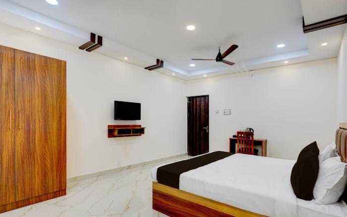 Super Townhouse Guduvancheri Junction Formerly Zafe Commercial