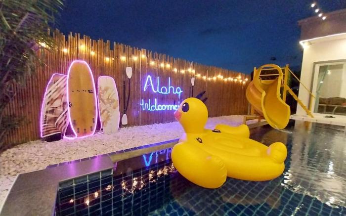 Aloha Pool Villa w/ Slide BBQ Karaoke 12ppl