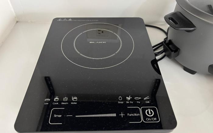 Dainty Den LF508 | Comfy & Chic Home Near EK