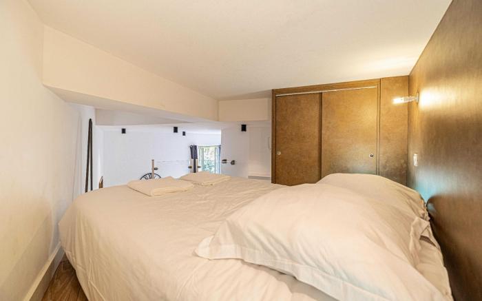 a/c mezzanine Apt 1BR/2P - Place Garibaldi