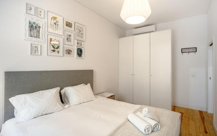 ALFAMA BLUE by HOMING