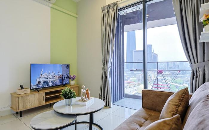 KL City Central TRX 3 Bedrooms, 2 Baths + Balcony