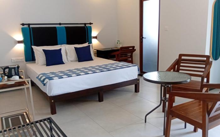 Airport Retreat Hotel