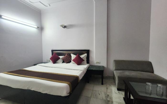 Hotel Grand Central Near Karolbagh Metro