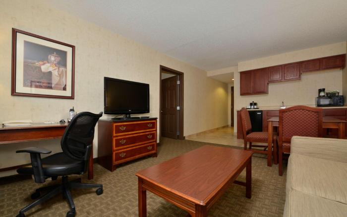 Hampton Inn East Aurora