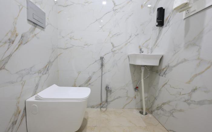 Mount View Inn (2.5 km from Fatehsagar Lake)