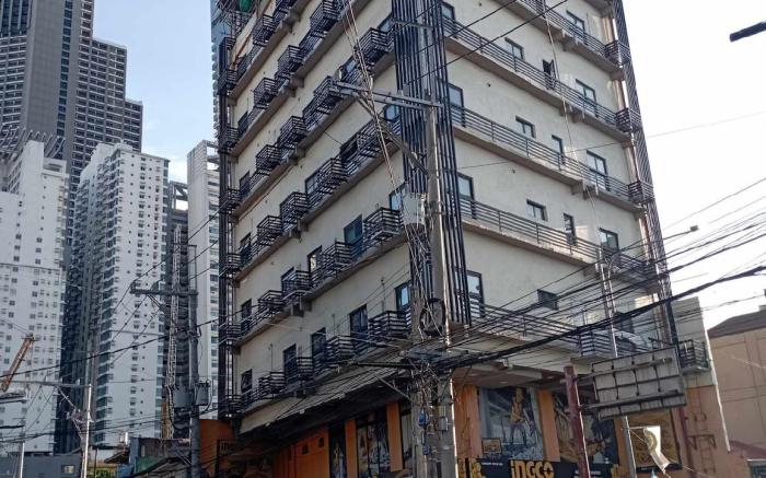 St. Marvin Studio M501