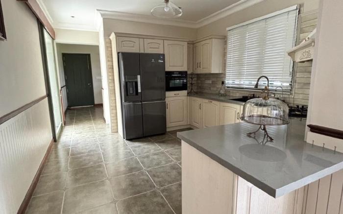 Hanberry Luxury Cottage