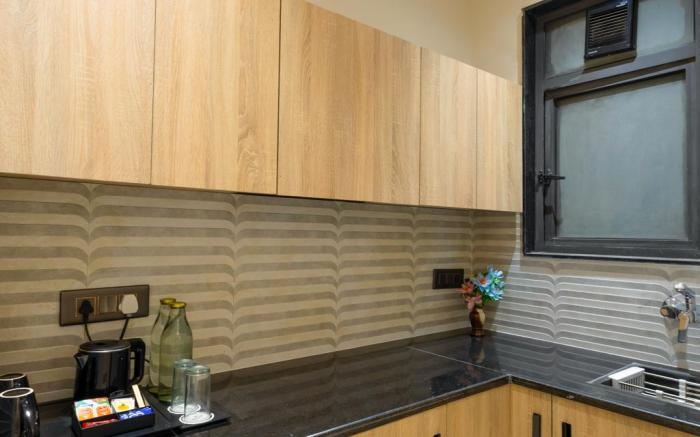 Leaf 9 Grand, Near Udyog vihar and Yashobhoomi