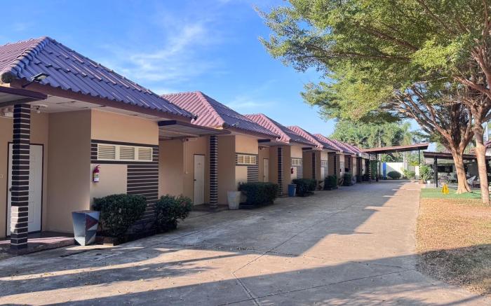 โรงแรมแก่งธารารีสอร์ท