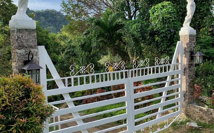 Morong, Bataan Nature Hideaway