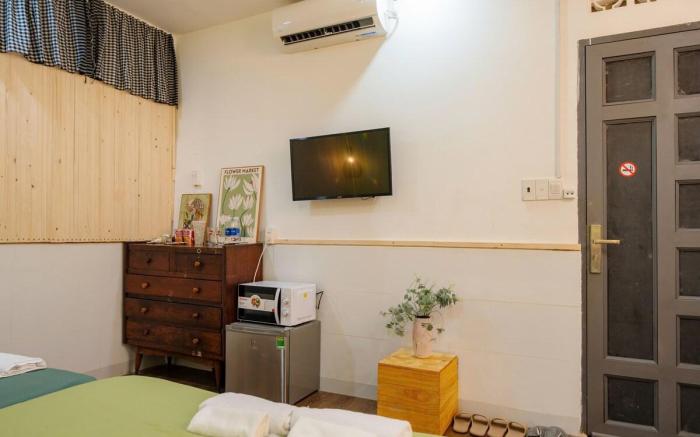 2-bed apartment - Bui Vien district 1