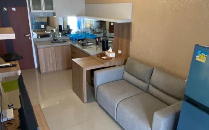2 BR corner at Gunawangsa MERR