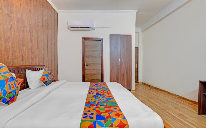 FabHotel Hazel Town House