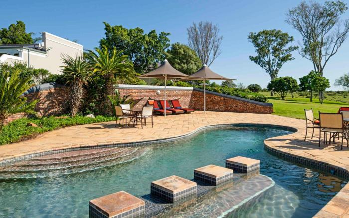 Founders Lodge by Mantis