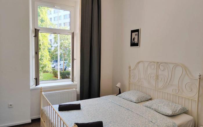 Comfy 2 Bedrooms Flat/4 persons + Parking.