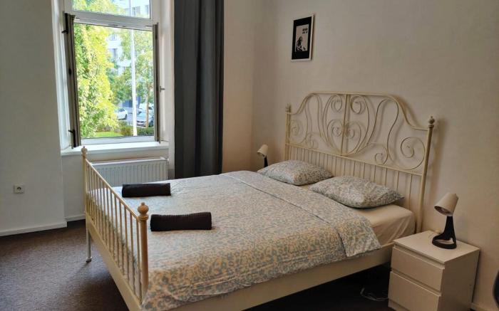 Comfy 2 Bedrooms Flat/4 persons + Parking.