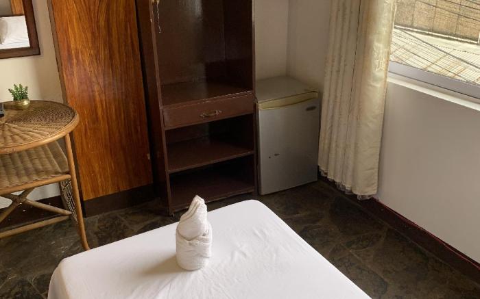 Curv Hotels minutes to Airport- Malls