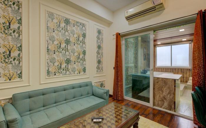 1Bhk flat in Noida with Pvt. jacuzzi| 29th Floor