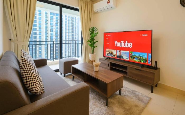 Central Park City Escape 2BR 4Pax w Balcony