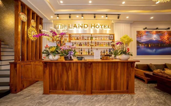 The Land Hotel & Apartment