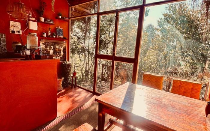 Woodhouse in Kanthalloor by KanavLiving