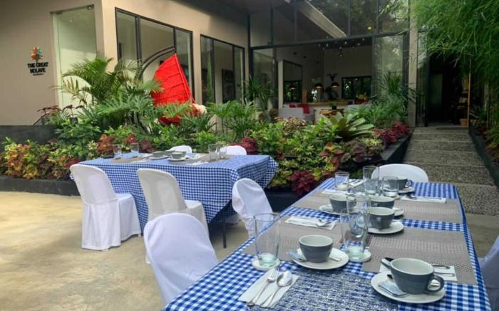 OYO 1177 The Great Molave