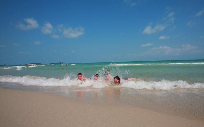 Chaweng Cove Beach Resort