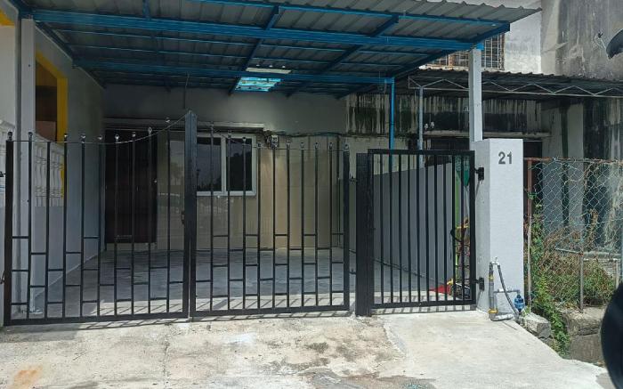Double-storey house in Sg Buloh Town