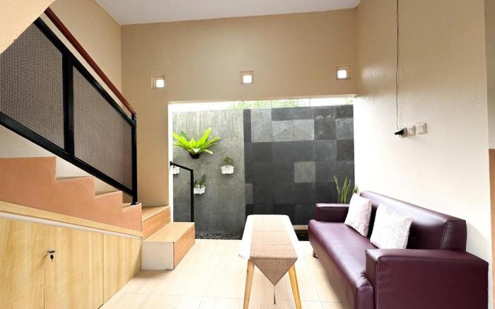 DAAF House (2 Bedroom Brand New Bangunjiwo)