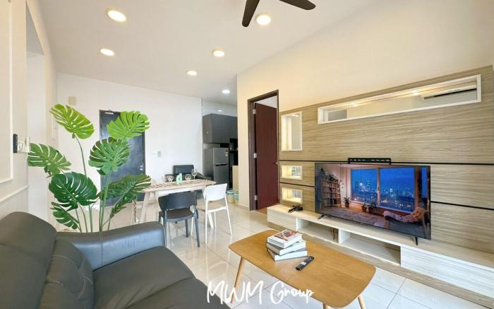 30% OFF Monthly | DangaBay Walks to beach