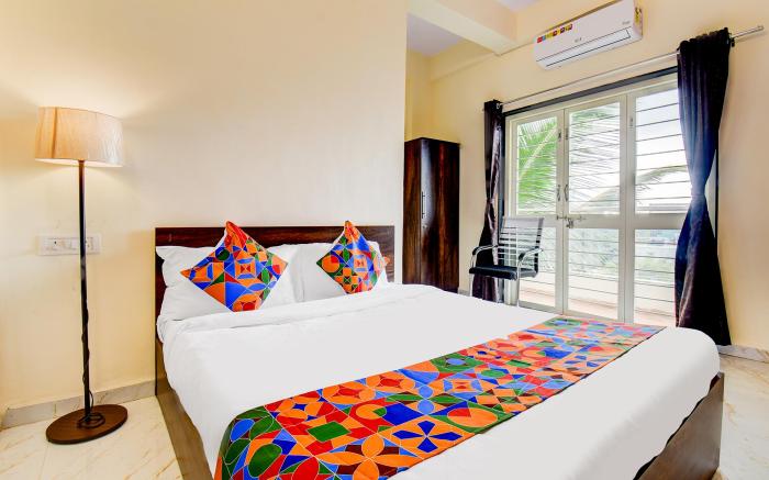 FabHotel Aura Suites