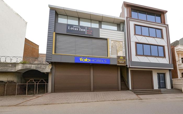 FabHotel Lotus Inn