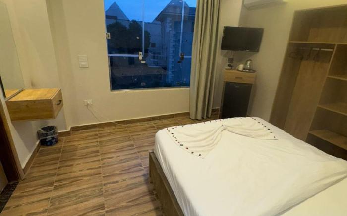 Pyramids View Makani Hotel 