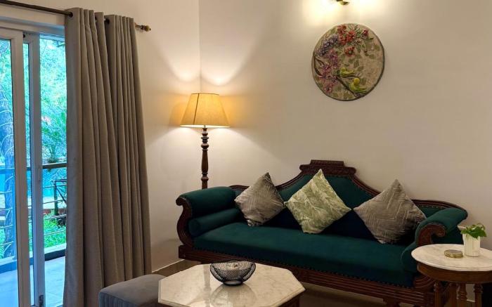 Poolside Vibes | chill , unwind