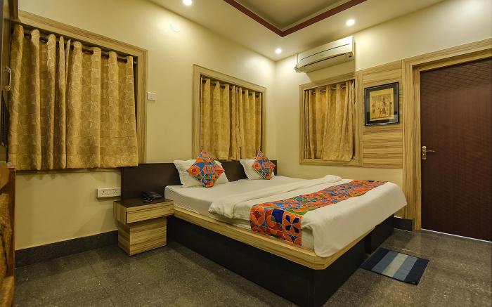 FabHotel Shivalya