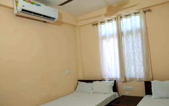 SK international Guest House Bodh Gaya 