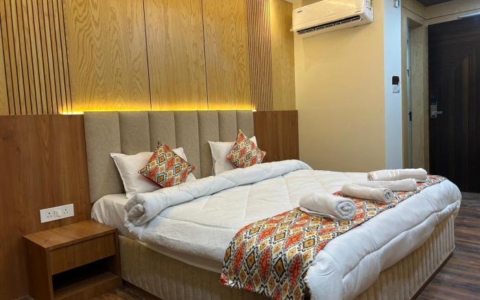 Frosty Fern Hotel & Resort