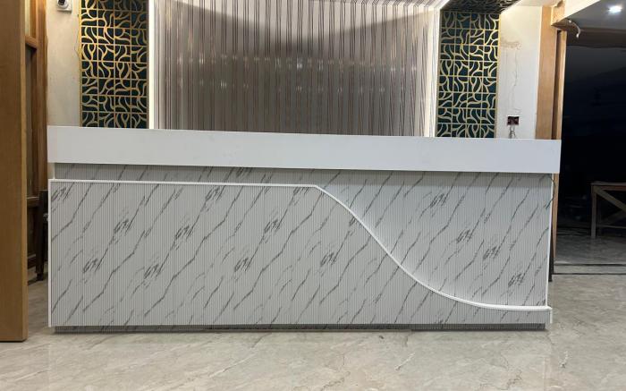 Frosty Fern Hotel & Resort