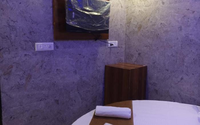  Hotel Aashray Residency Lodging And Boarding