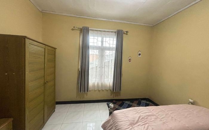 OYO 94841 Alodia Homestay Family