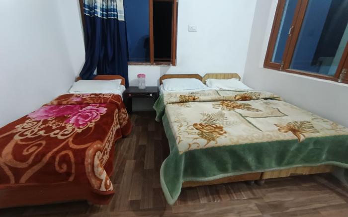 Royal Stays Sonprayag