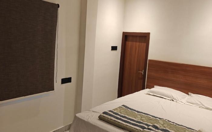 Orange Bricks Boutique Guest House (Delux AC)