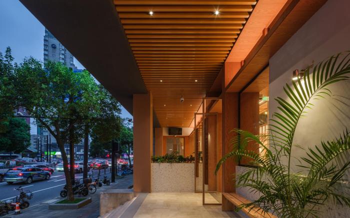 Captain  5 Hotel (Shanghai Zhongshan Park Jiangsu Road Subway Station）