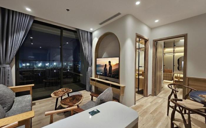 Apt 2 BR Golf Course View, Infrared Sauna, Ecopark